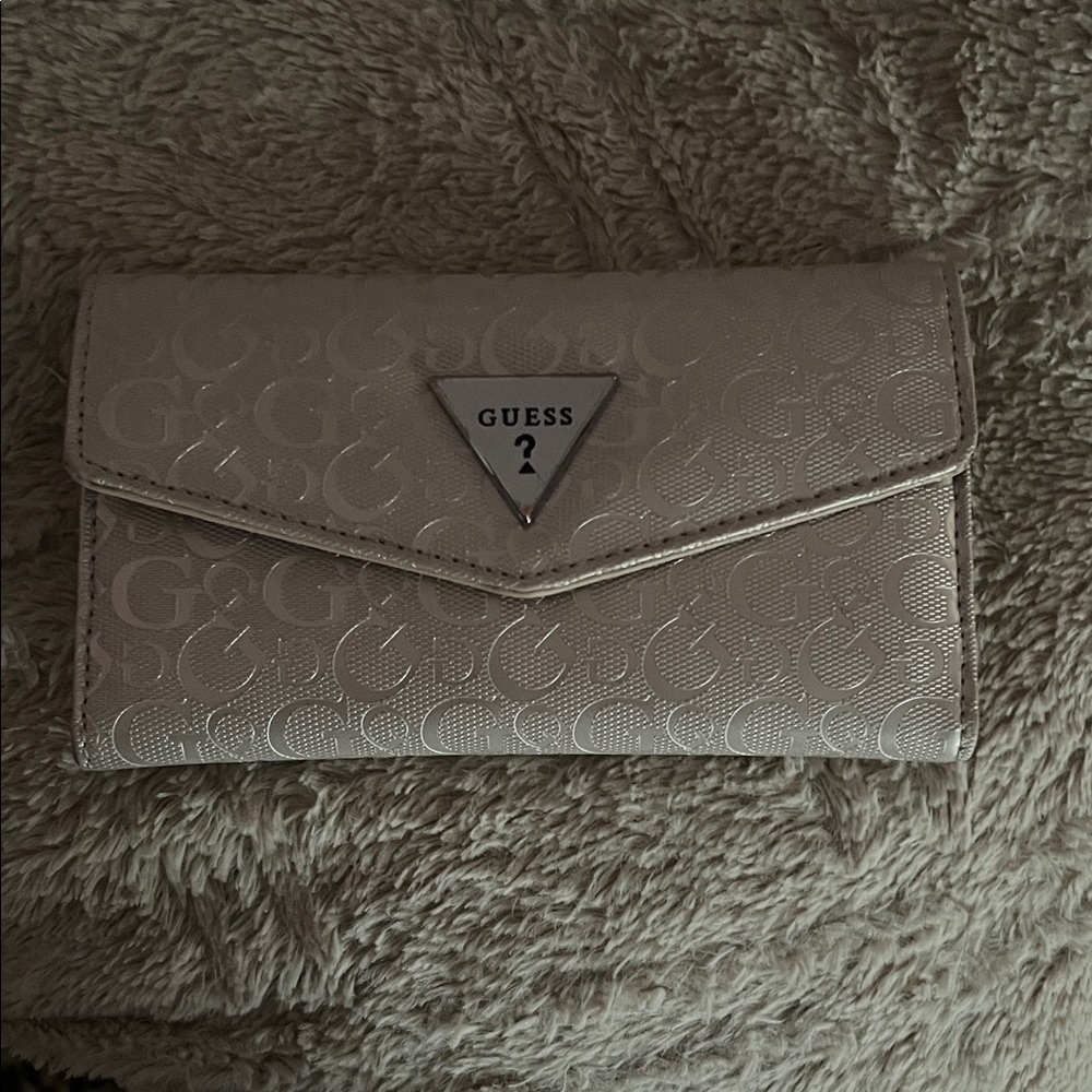 Guess Metallic Logo Envelope Wallet - Silver Rose